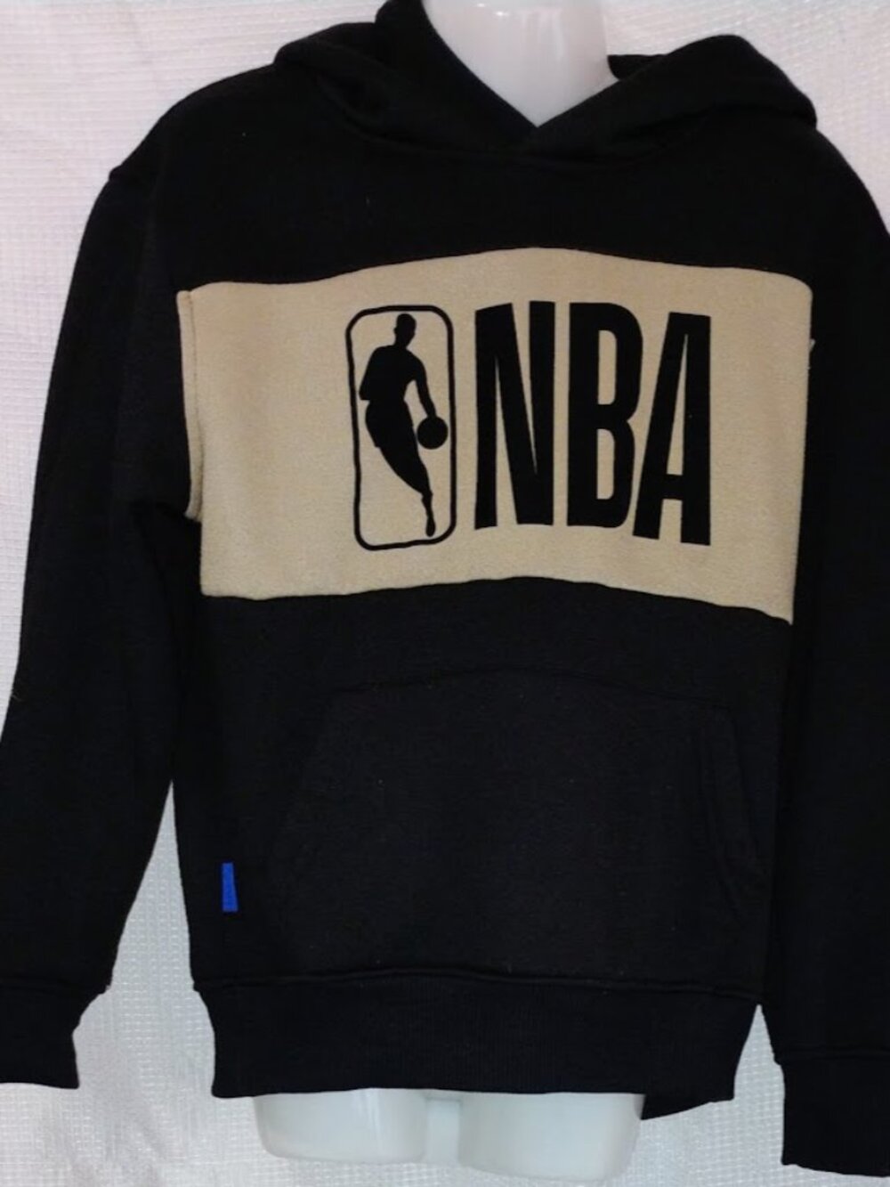 This is an officially licensed NBA youth colorblock pullover hoodie